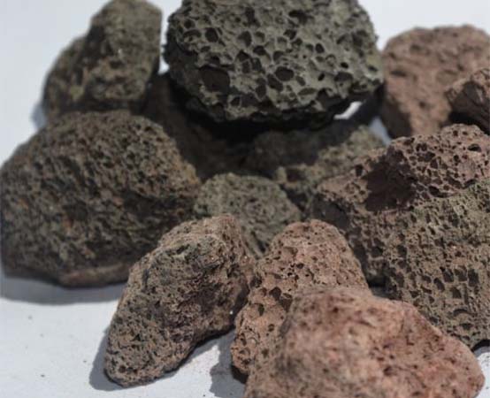 火山岩滤料的颜色形态有哪些特点？